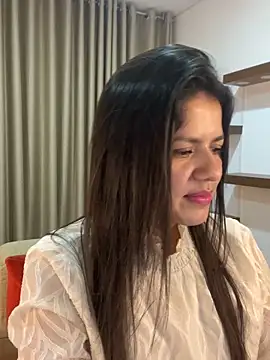 Alice Biel online show from 02/04/25, 01:34