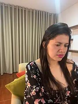 Alice Biel online show from 02/05/25, 12:42