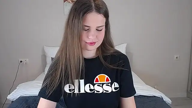 Snapshot of AlenaDast chatting on 01/31/25, 04:27 AlenaDast online show from 01/31/25, 04:27