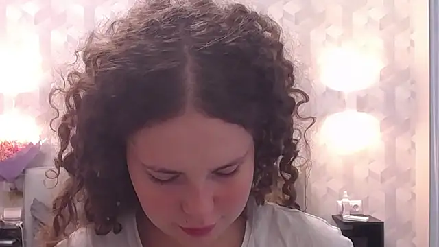 Snapshot of AlenaDast chatting on 09/10/25, 01:00 AlenaDast online show from 09/10/25, 01:00