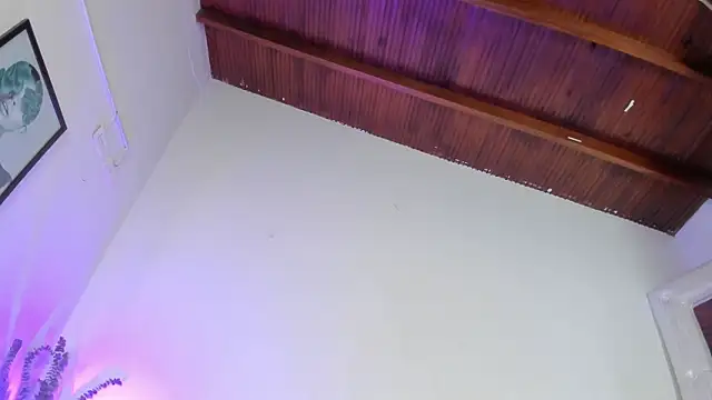 Sofi Vasquez online show from 12/10/24, 12:39