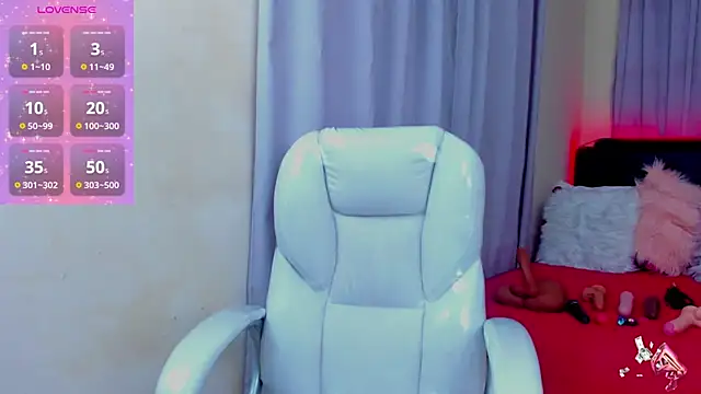 Snapshot of Hot_beauty__ chatting on 01/29/25, 04:26 Hot beauty online show from 01/29/25, 04:26