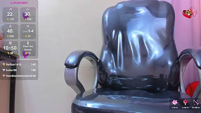 Snapshot of Hot_beauty__ chatting on 02/09/25, 12:41 Hot beauty online show from 02/09/25, 12:41