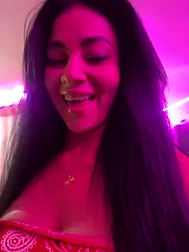 Snapshot of Hot_beauty__ chatting on 10/04/25, 06:33 Hot beauty online show from 10/04/25, 06:33