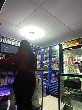 Hot beauty   online show from 02/15/26, 02:30