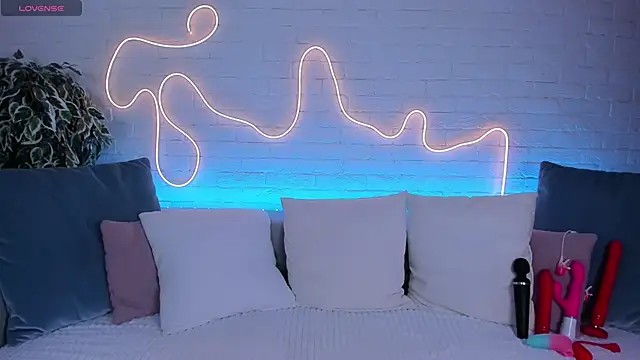 Snapshot of rossy_babe_ chatting on 02/24/25, 12:20 rossy babe online show from 02/24/25, 12:20