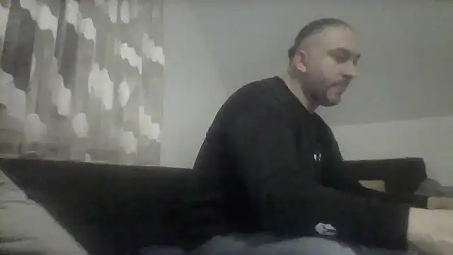 Snapshot of NewyorkDimi chatting on 01/11/25, 08:21 NewyorkDimi online show from 01/11/25, 08:21