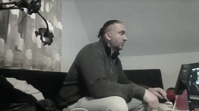 NewyorkDimi online show from 11/23/25, 05:40