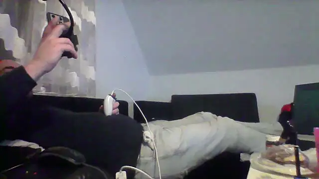 NewyorkDimi online show from 12/04/25, 12:31