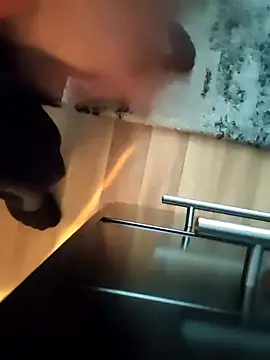 Snapshot of Warumnicht1980 chatting on 02/05/25, 11:02 Warumnicht1980 online show from 02/05/25, 11:02