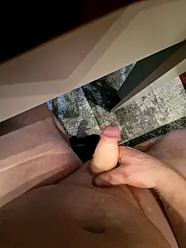 Snapshot of Warumnicht1980 chatting on 02/21/25, 07:23 Warumnicht1980 online show from 02/21/25, 07:23