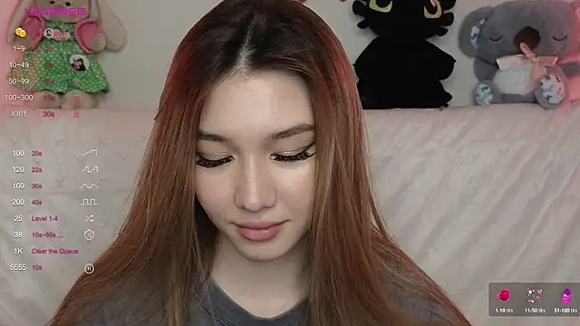 Snapshot of LuxuryGirl__ chatting on 03/03/25, 03:53 LuxuryGirl online show from 03/03/25, 03:53