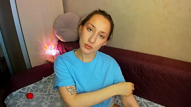 MelodyOfLovee online show from 03/27/26, 05:24