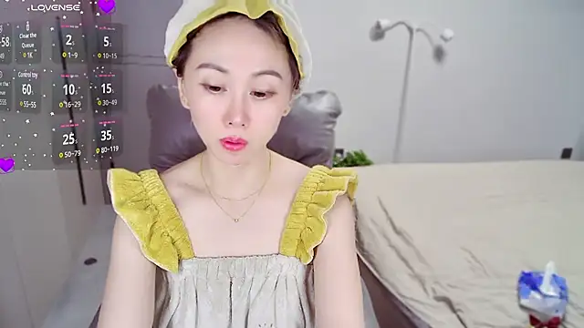 Xiaoyu-G online show from 02/27/25, 11:10