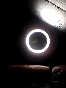 Snapshot of fitguy7124u chatting on 11/26/25, 07:31 fitguy7124u online show from 11/26/25, 07:31