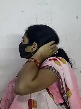 Snapshot of pujabhabi51 chatting on 02/13/25, 11:37 pujabhabi51 online show from 02/13/25, 11:37