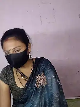 Snapshot of pujabhabi51 chatting on 02/27/25, 06:20 pujabhabi51 online show from 02/27/25, 06:20