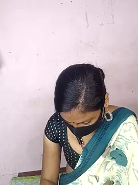 Snapshot of pujabhabi51 chatting on 03/01/25, 09:40 pujabhabi51 online show from 03/01/25, 09:40