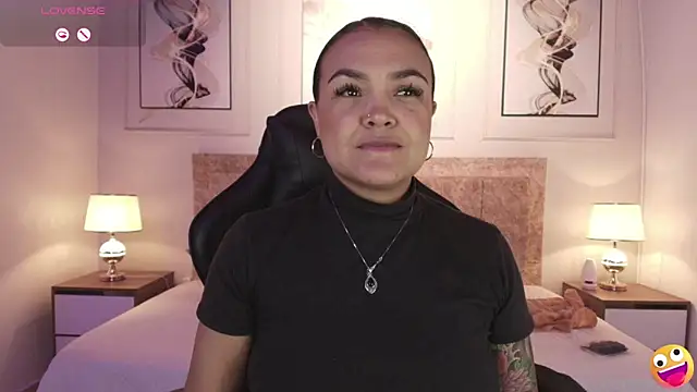 Snapshot of lyn_adamns chatting on 01/22/25, 08:38 lyn adamns online show from 01/22/25, 08:38