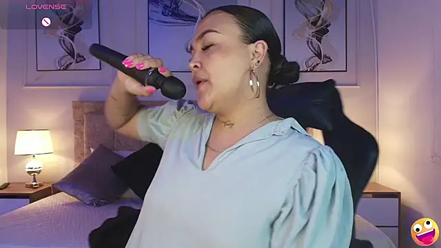 Snapshot of lyn_adamns chatting on 03/11/25, 08:20 lyn adamns online show from 03/11/25, 08:20