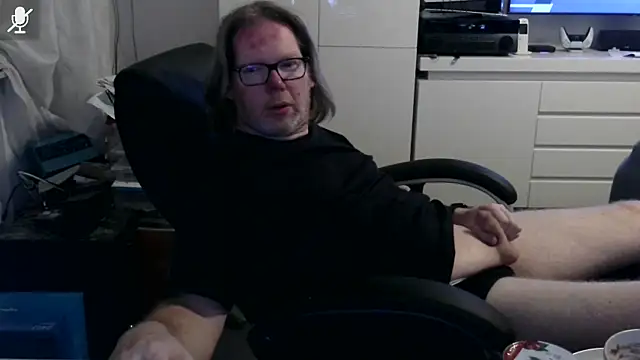 Snapshot of VSteph chatting on 05/16/26, 11:57 VSteph online show from 05/16/26, 11:57
