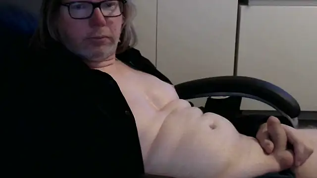 Snapshot of VSteph chatting on 06/06/26, 10:03 VSteph online show from 06/06/26, 10:03