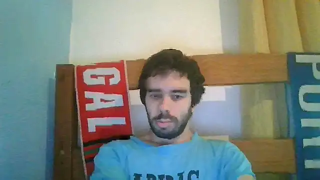 Snapshot of danibigcock69 chatting on 10/19/25, 06:19 danibigcock69 online show from 10/19/25, 06:19