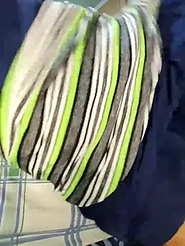 Zombra 42 online show from 10/30/25, 03:30