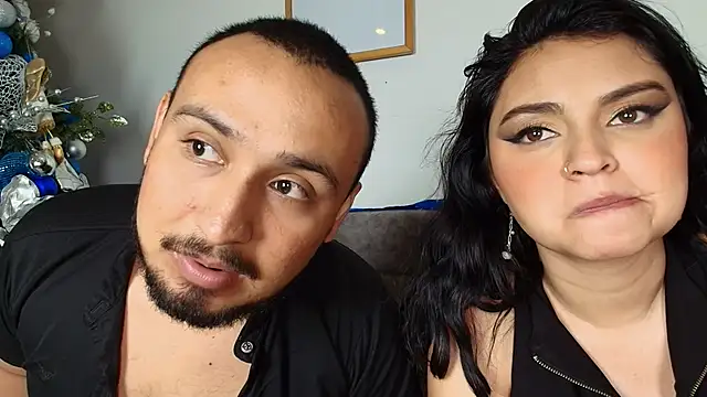 Snapshot of XXCOUPLESSEX chatting on 01/04/25, 07:03 XXCOUPLESSEX online show from 01/04/25, 07:03