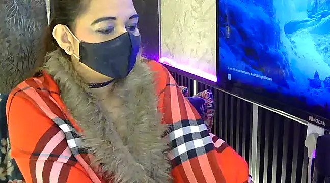 fabdemira online show from 01/06/25, 07:45