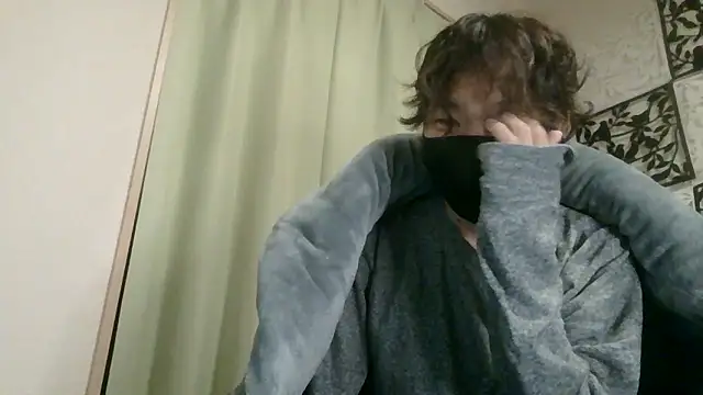 Snapshot of UKI06 chatting on 01/27/25, 03:39 UKI06 online show from 01/27/25, 03:39