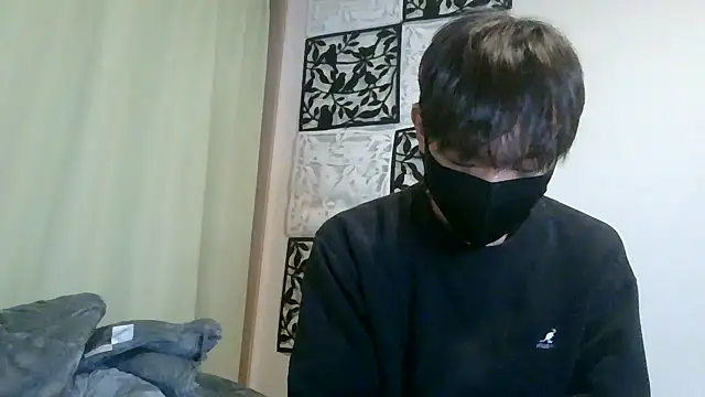 Snapshot of UKI06 chatting on 02/14/25, 02:54 UKI06 online show from 02/14/25, 02:54