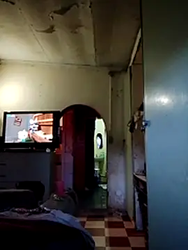 Polygamist online show from 06/04/26, 04:51