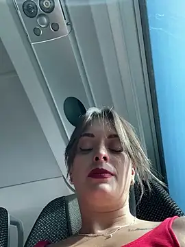 Yasmine47 online show from 09/09/25, 03:22