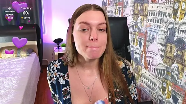 Snapshot of Lovella_Lips chatting on 02/17/25, 11:13 Lovella Lips online show from 02/17/25, 11:13