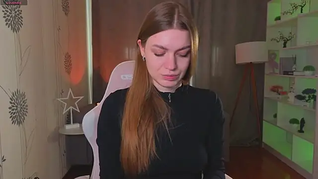 Snapshot of Lovella_Lips chatting on 03/30/26, 11:22 Lovella Lips online show from 03/30/26, 11:22