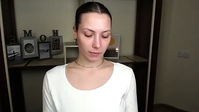 VanessaMay  online show from 03/13/26, 04:35