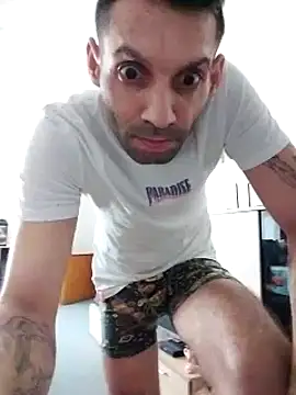 Snapshot of boysexy350 chatting on 01/11/25, 05:18 boysexy350 online show from 01/11/25, 05:18