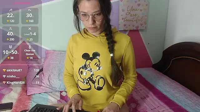 Snapshot of Mily_Miley chatting on 01/28/25, 11:17 Mily Miley online show from 01/28/25, 11:17