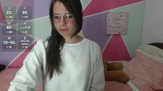 Snapshot of Mily_Miley chatting on 02/03/25, 07:31 Mily Miley online show from 02/03/25, 07:31