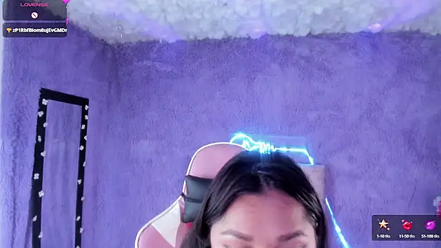 Snapshot of Diosa-afrodita chatting on 03/06/25, 02:40 Diosa-afrodita online show from 03/06/25, 02:40