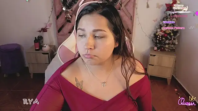 Snapshot of Diosa-afrodita chatting on 12/23/25, 04:43 Diosa-afrodita online show from 12/23/25, 04:43