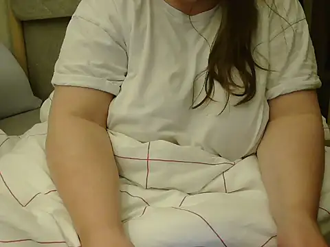 MarthaBriest online show from 02/09/25, 05:08