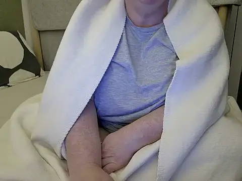 MarthaBriest online show from 10/11/25, 04:44