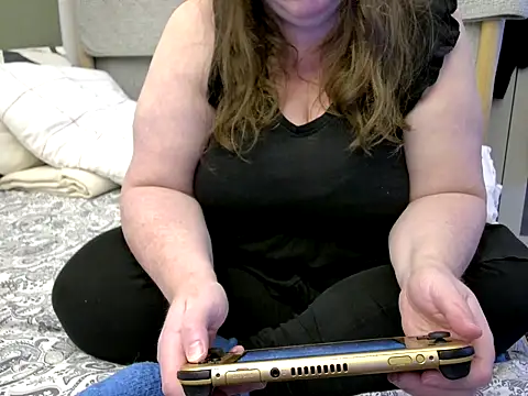 MarthaBriest online show from 11/06/25, 06:47