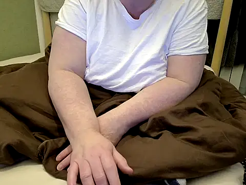 MarthaBriest online show from 04/12/26, 04:39