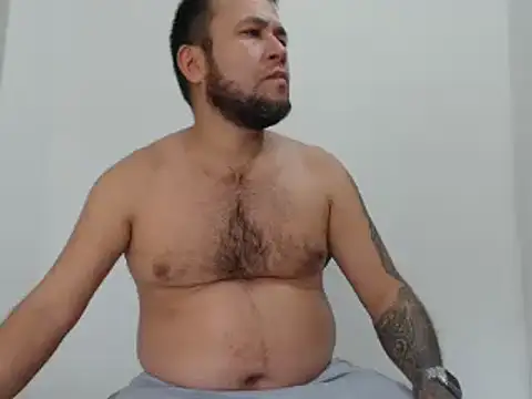 Snapshot of very2_sexy chatting on 02/15/25, 04:12 very2 sexy online show from 02/15/25, 04:12