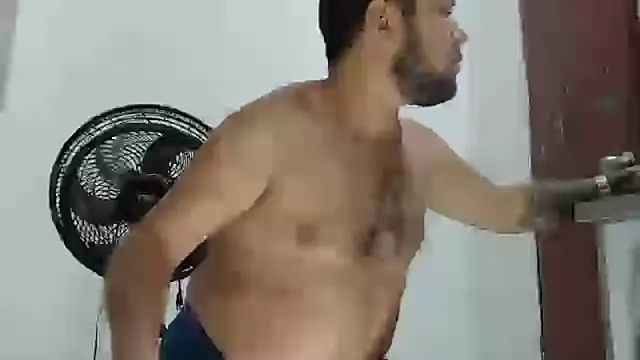 Snapshot of very2_sexy chatting on 02/15/25, 10:52 very2 sexy online show from 02/15/25, 10:52