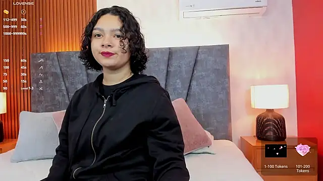 Snapshot of pretty_sunlight_ chatting on 01/15/25, 01:23 pretty sunlight  online show from 01/15/25, 01:23