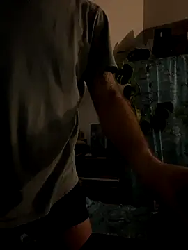 Snapshot of lucboyslam chatting on 11/28/25, 04:26 lucboyslam online show from 11/28/25, 04:26